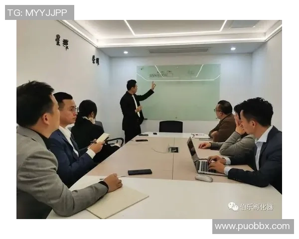 成都羽毛球队个人能力引发热议球员表现与团队合作的深度探讨